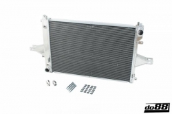 Hlinikový závodní chladič Do88 Volvo S60 / S60R / S80 / V70 / V70R / XC70 automat (99-08)