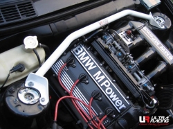 Rozpěrná tyč Ultra Racing BMW E30 3-Series (83-94) - přední horní pevná