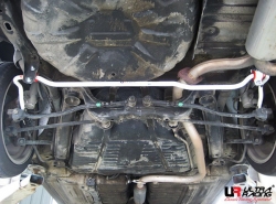Zadní stabilizátor Ultra Racing na Nissan Bluebird U13 1.8 (92-96) - 19mm