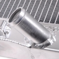 Hlinikový závodní chladič Jap Parts Volvo C30 / C70 / S40 / V50 1.6D/2.0D/1.6i/1.8i/2.0i 16V (04-)