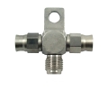 Téčko s výstupy 2x PTFE hadice D-03 (AN3) + 1x samec 1/8