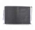 Hlinikový závodní chladič Jap Parts BMW E46 316i-330i CI/XI/TI + 1.8/2.0/3.0D + M3 (98-06) - hadice